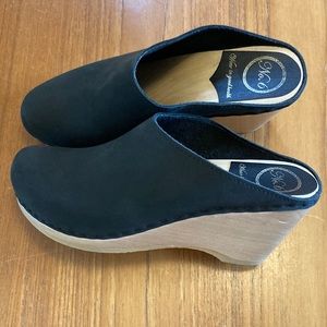 No. 6 New School on Wedge Clogs 39
